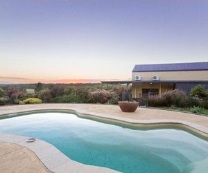 Kelman Cottage - tucked away with pool + native wildlife Singleton Australia