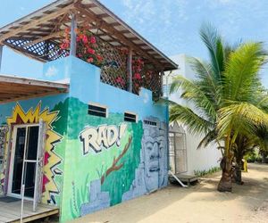 Crash Pad Adventure Hostel Hopkins Village Belize