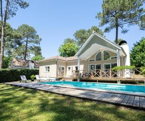 HOUSE 6 personnes Biscarrosse au Golf, villa avec piscine chauffée pour 6 personnes. Biscarrosse France