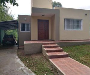 Casa 3 dormitorios con pileta Tanti Argentina