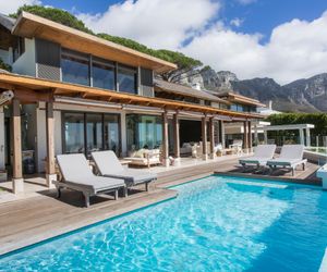 Elegant 4 Bedroom Ava Villa in Camps Bay Camps Bay South Africa