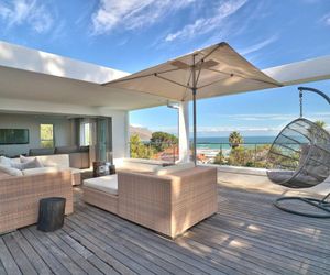 Luxury 5 Bedrooms Bay Beach Villa in Camps Bay Camps Bay South Africa