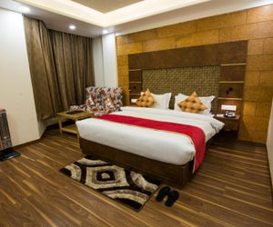 LivingStone | Mountain Retreat | Executive room Chail India