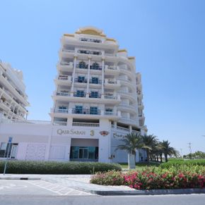 NearBy Hotel