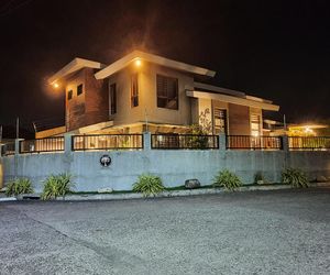 Pool Villa by beach + FREE Airport pick up Maribago Philippines
