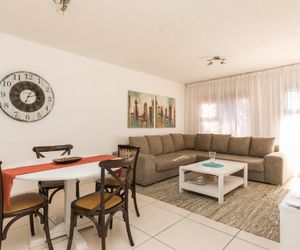 Homely 3 Bedroom Apartment for Sandton stay Sandton South Africa