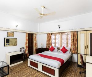 OYO 43924 Harry Guest House Kolkata India