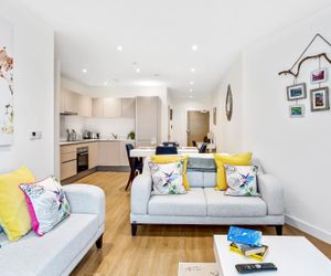Luxury Apartment Suite by Ayoola SA Bracknell United Kingdom