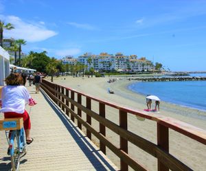 Sea View Apt, beachfront Puerto Banus Marbella Spain