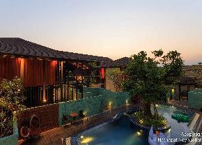 NearBy Hotel