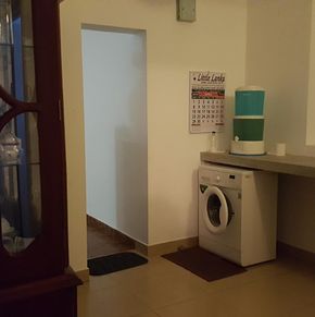 NearBy Hotel