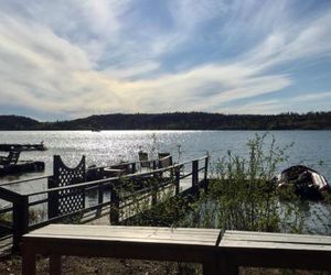 Great Slave Lakeside Bed & Breakfast Yellowknife Canada