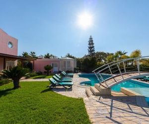 Villa Coral Bay View, walking distance to the beach! Peyia Cyprus