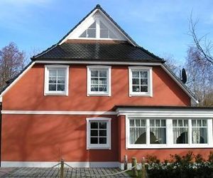 Glebbe 66 _ Hus Suennschien Zingst Germany