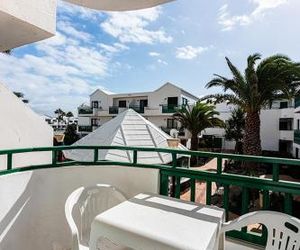 Buby beach studio apt with pool on Las Cucharas beach CT Costa Teguise Spain