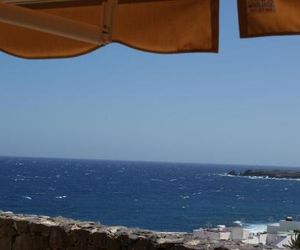 Leuchtturmterrasse Arico Spain