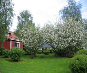 Huoneisto omenapuiden katveessa Kankaanpaa Finland