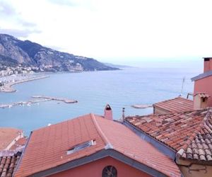 Rue du Vieux Chateau - Beau F2 Vue Mer Menton France