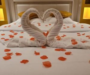 SPA Celyna appartement avec jacuzzi privatif Lyon France