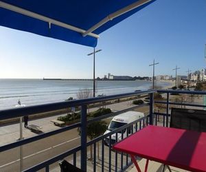 APARTMENT 4 personnes APPARTEMENT 3 PIECES FACE MER. Les Sables-dOlonne France