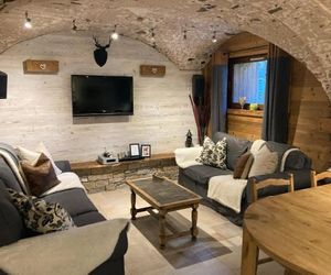 Two Bedroom Apartment La Voute, Chandon near Meribel Les Allues France