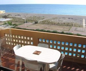 APARTMENT 4 personnes Type 3 6 couchages PORT BARCARES.. Barcares-de-Saint-Laurent France