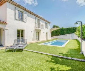 Cozy Villa in Le Plan-de-la-tour with Private Swimming Pool Emponse France