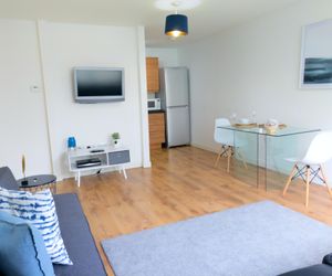 Central Apartment With Free Parking - By Doze MILTON KEYNES United Kingdom