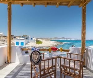 Manolis And Filio Home -By The Sea Pachena Greece