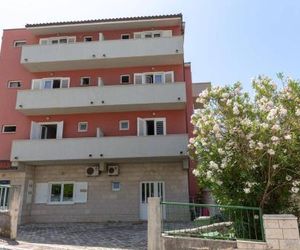 Apartmens Elena Tucepi Croatia