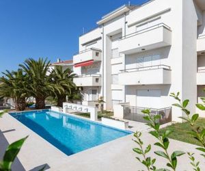 Apartment Ewa with Pool Medulin Croatia