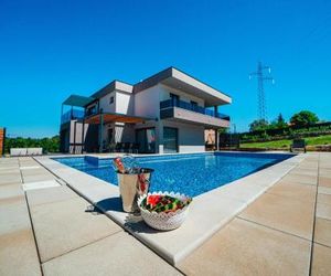 ctim311/ BEST PRICE GUARANTEED - Brand new modern rustic villa with private pool in Imotski - 8 persons Krivi Dol Croatia