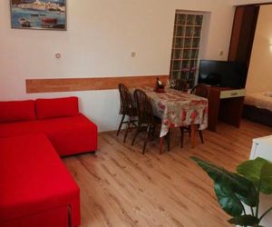 Apartments Cizmesija Baska Croatia
