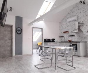 8x8 Tetőtér Apartman Szeged Hungary