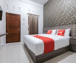 OYO 2587 Enfaza Residence Mataram Indonesia