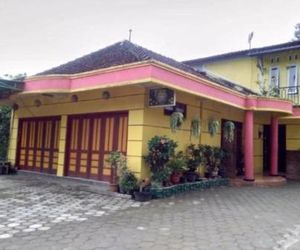 Toto Homestay Magelang Indonesia