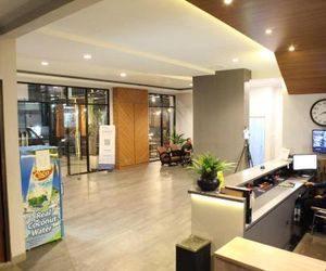 Capital O 2242 Zleepy Hotel Rahayu Cirebon Indonesia