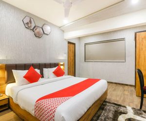 OYO 43037 Hotel Diamond Plaza Surat India