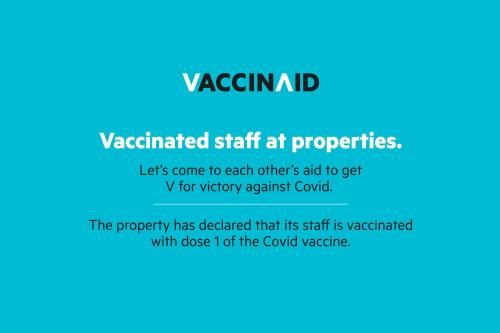 Vaccinated Staff – OYO 12090 Hotel Mandakini Palace