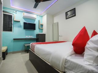Hotel pic OYO 68087 Red Velvet Siddhi Vinayak