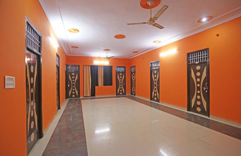 OYO 49089 Sangam Guest House