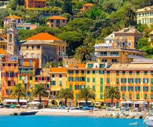 Casa Dany, luminoso trilocale con grande terrazza e box auto Santa Margherita Ligure Italy