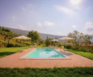 Fancy Villa in Cortona with Swimming Pool Cegliolo Italy