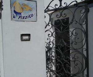 U Pizzico ( the pinch ) Capri Village Italy