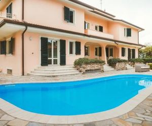 Ohana Bed&Breakfast Lido Di Camaiore Italy