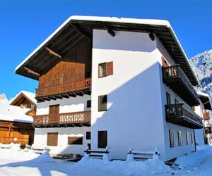 Locazione Turistica Cesa Fraines.1 Canazei Italy