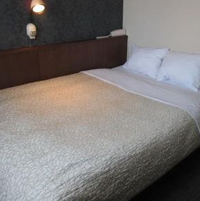 NearBy Hotel