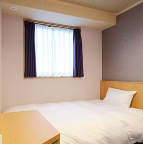 NearBy Hotel