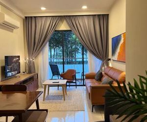 GROUND FLOOR SEAVIEW 917SF FAMILY SUITE @ TIMURBAY Kampong Tanjong Malaysia