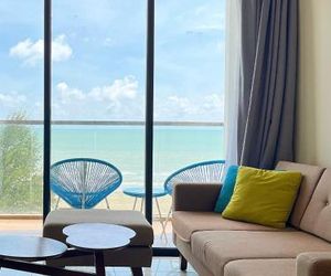 Timurbay 2-Bedroom Retreat Full Sea View Kampong Tanjong Malaysia